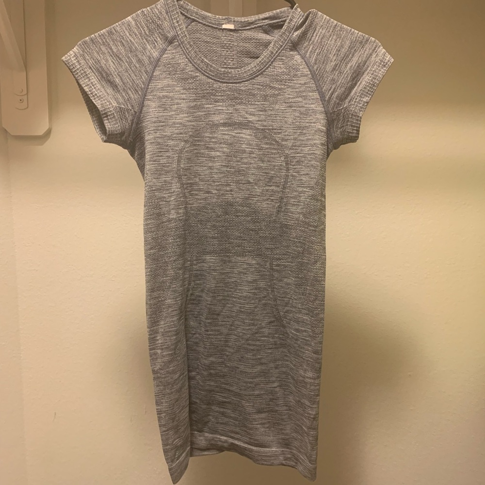 Lululemon swiftly tech shirt